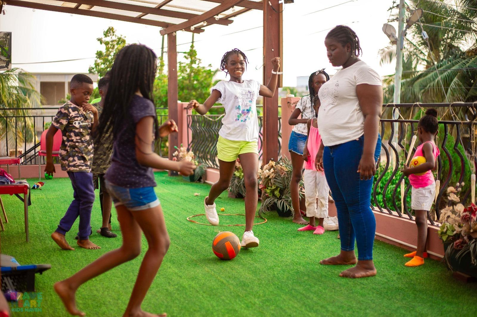 Building blocks and construction games stimulating young minds
