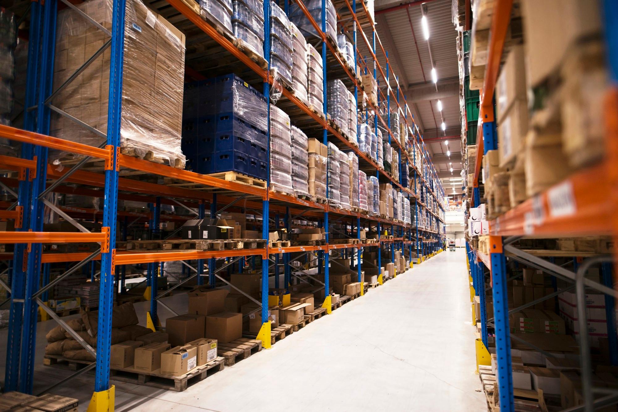 High-Bay Distribution & Pallet Racking